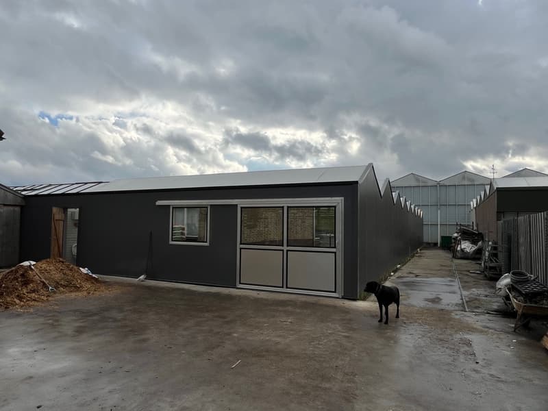 Na de renovatie: kasschuur Indoor Moestuintjes