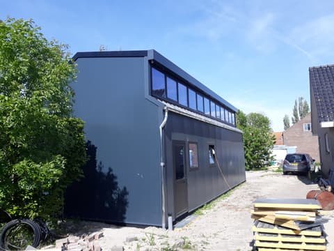 Fase 2 van de nieuwbouw van de schuur in Maasland