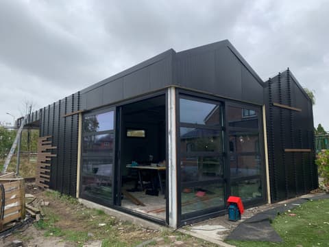 Fase 16 van de renovatie van kasschuur Doerstaete in Wateringen