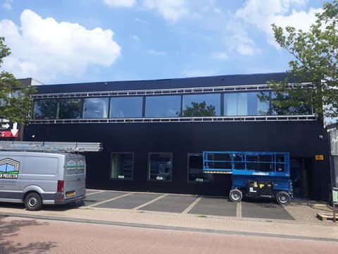 Fase 10 van de renovatie van bedrijfspand AJ Tec in Berkel en Rodenrijs