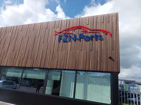 Fase 22 van de renovatie van bedrijfspand FZN-Parts in Berkel en Rodenrijs