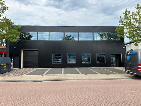 Fase 5 van de renovatie van bedrijfspand AJ Tec in Berkel en Rodenrijs