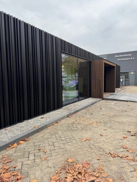 Fase 15 van de renovatie van bedrijfspand Tegelfloor in Breda