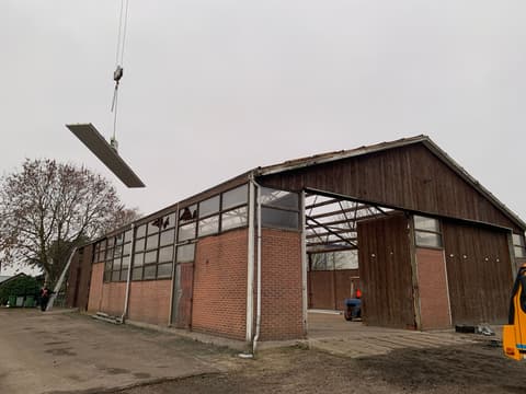 Voor de renovatie: het bedrijfspand in Nieuwerkerk aan den IJssel