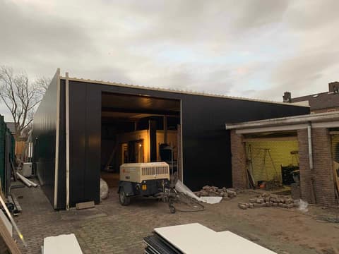 Fase 10 van de renovatie van bedrijfsruimte Koornneef Versmarkt in 's-Gravenzande