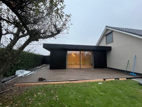 Fase 27 van de nieuwbouw van de schuur in 's-Gravenzande