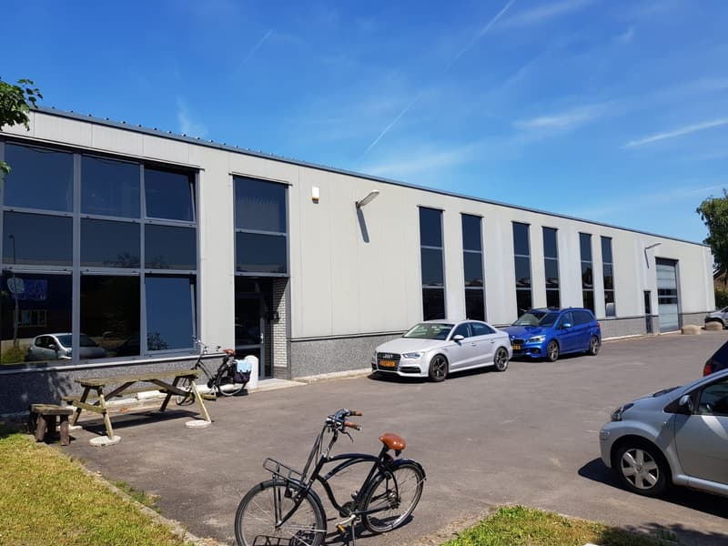Voor de renovatie: bedrijfsruimte Mr. Seeds in Bleiswijk