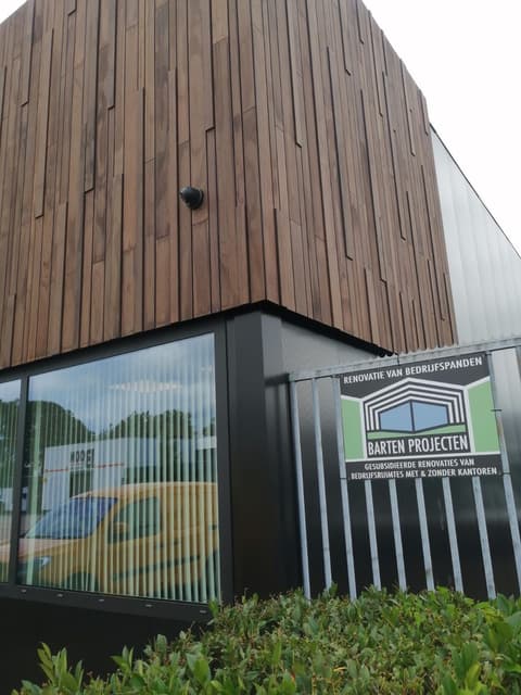 Fase 17 van de renovatie van bedrijfspand FZN-Parts in Berkel en Rodenrijs