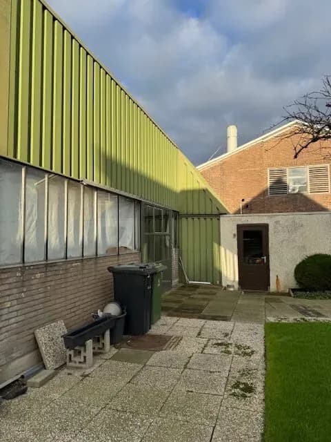 Fase 3 van de renovatie van bedrijfspand Gerberakwekerij Bakkeren in Zevenhuizen