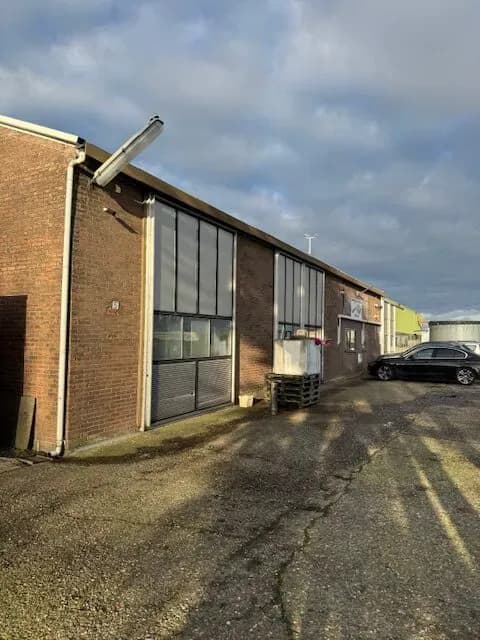 Fase 7 van de renovatie van bedrijfspand Gerberakwekerij Bakkeren in Zevenhuizen