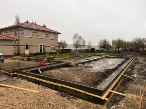 Fase 4 van de nieuwbouw van de schuur in Poeldijk