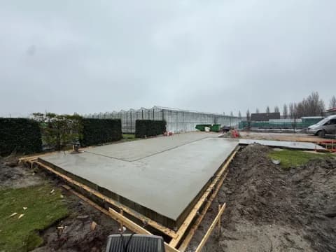 Fase 5 van de nieuwbouw van de schuur in Poeldijk