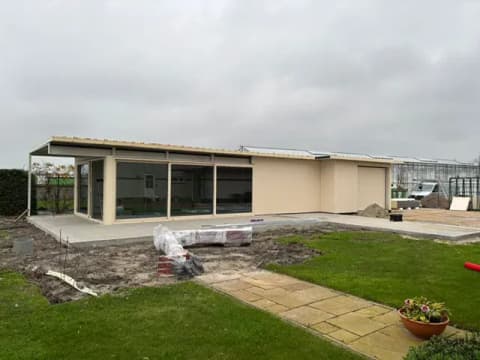 Fase 9 van de nieuwbouw van de schuur in Poeldijk
