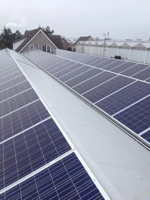 Fase 2 van de dakrenovatie van het dak in 's-Gravenzande
